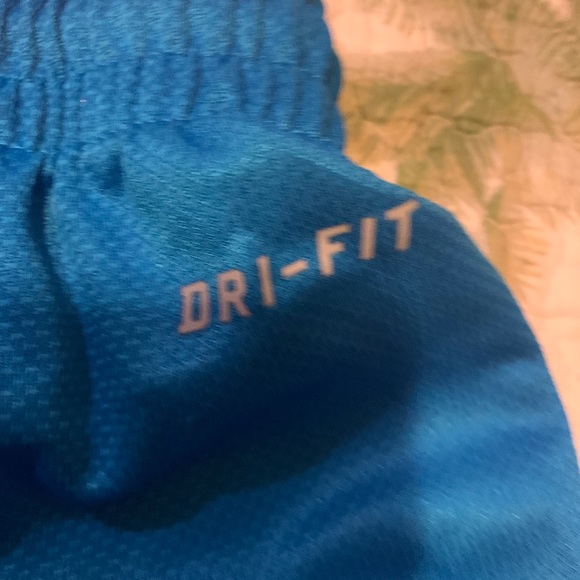 COPY - men’s nike basketball shorts - Picture 4 of 5